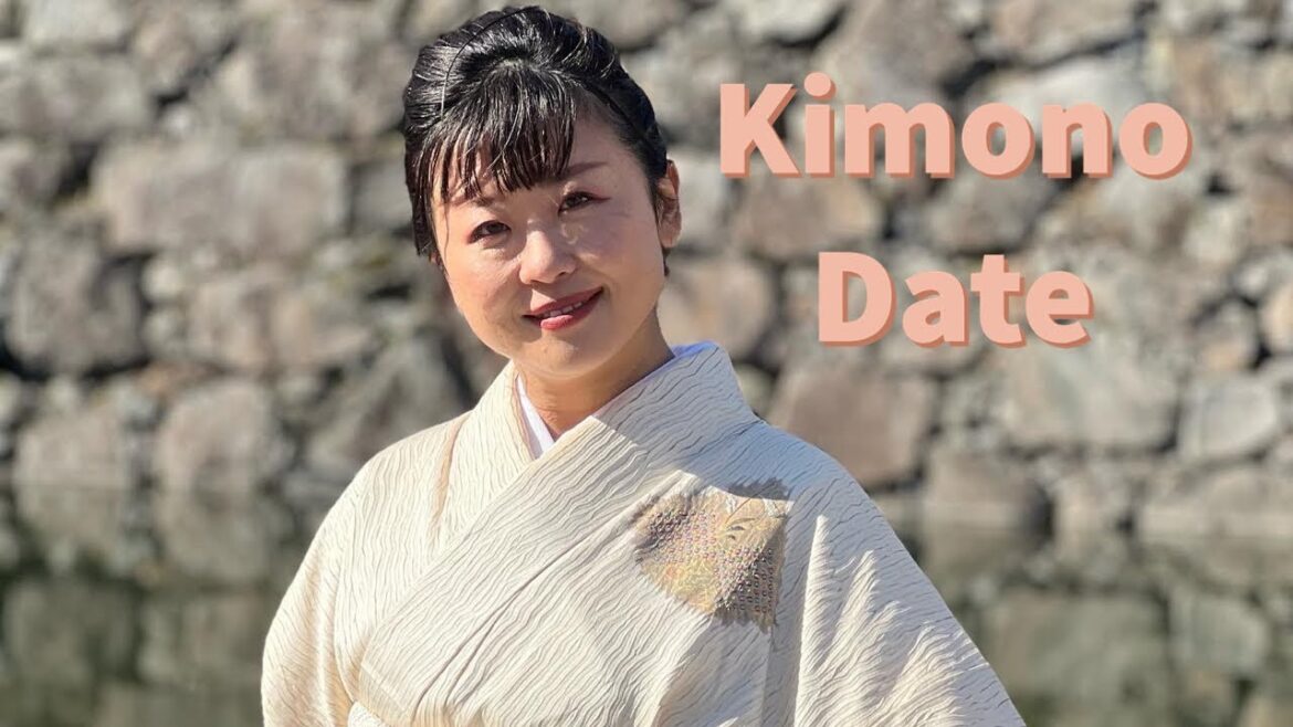 Japan - Hatsumode Date! [4K HDR]