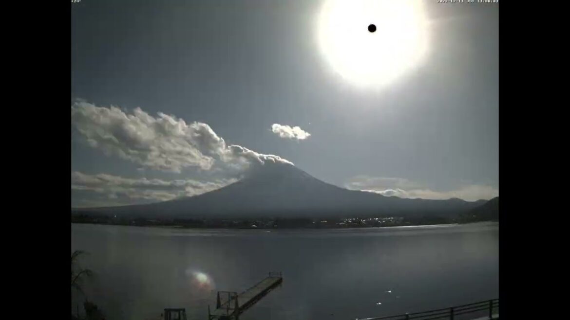 Mt  Fuji Time Lapse Video from Lake Kawaguchi Fujiyama Live Camera 6 in 2022 12