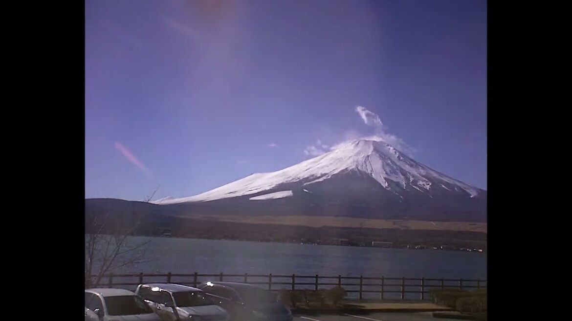 Mt  Fuji Time Lapse Video from Lake Yamanaka Fujiyama Live Camera 29 in 2022 12
