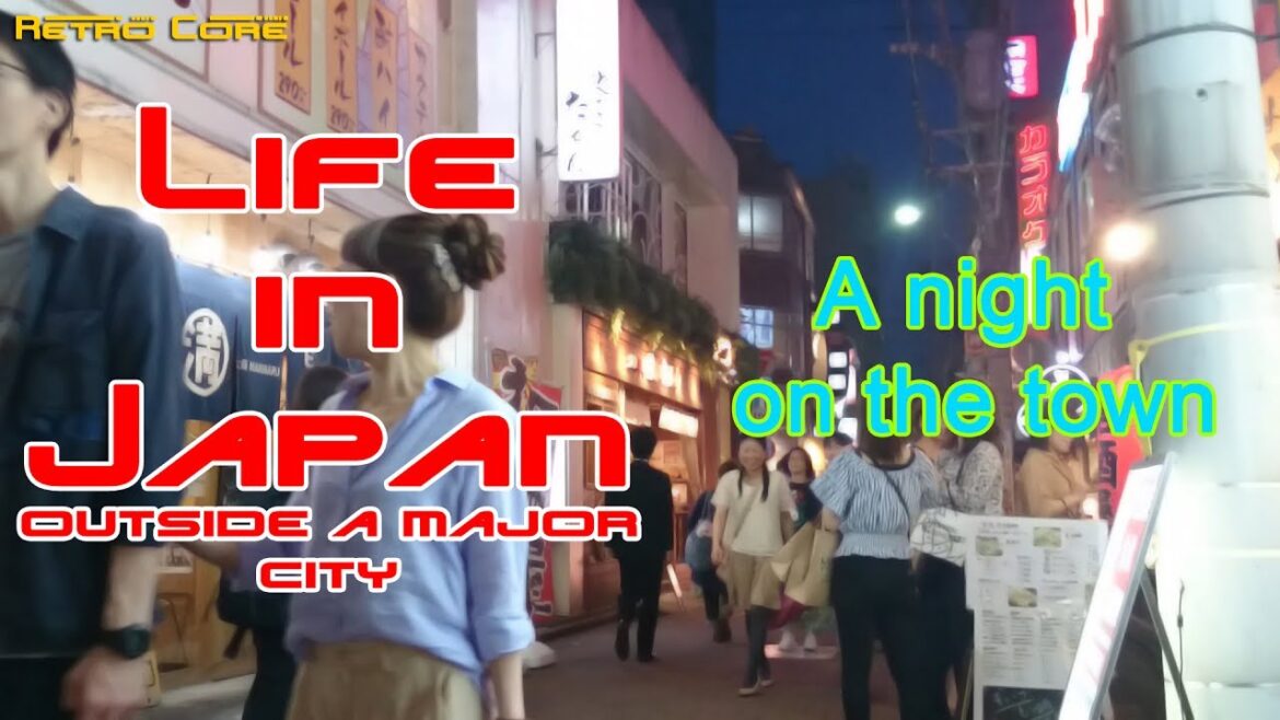 Life in Japan (outside a major city) – A night on the town – 60fps Life in Japan (outside a major city) - A night on the town - 60fps