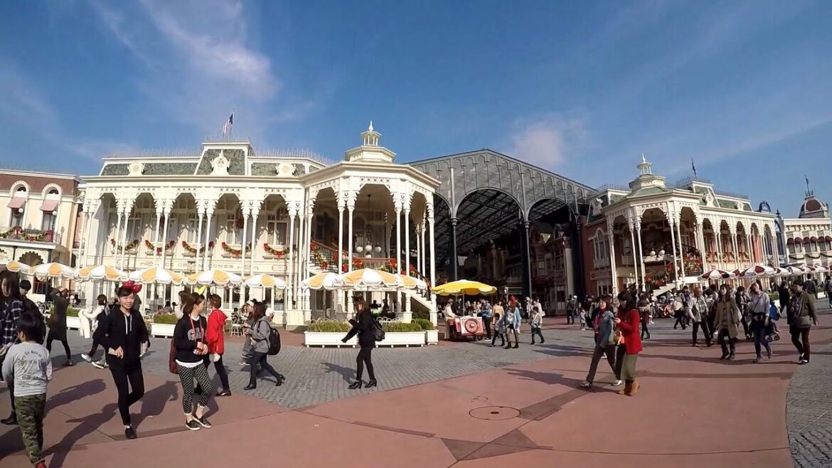 tokyo Trip november 2015 day 2 part 1 disneyland