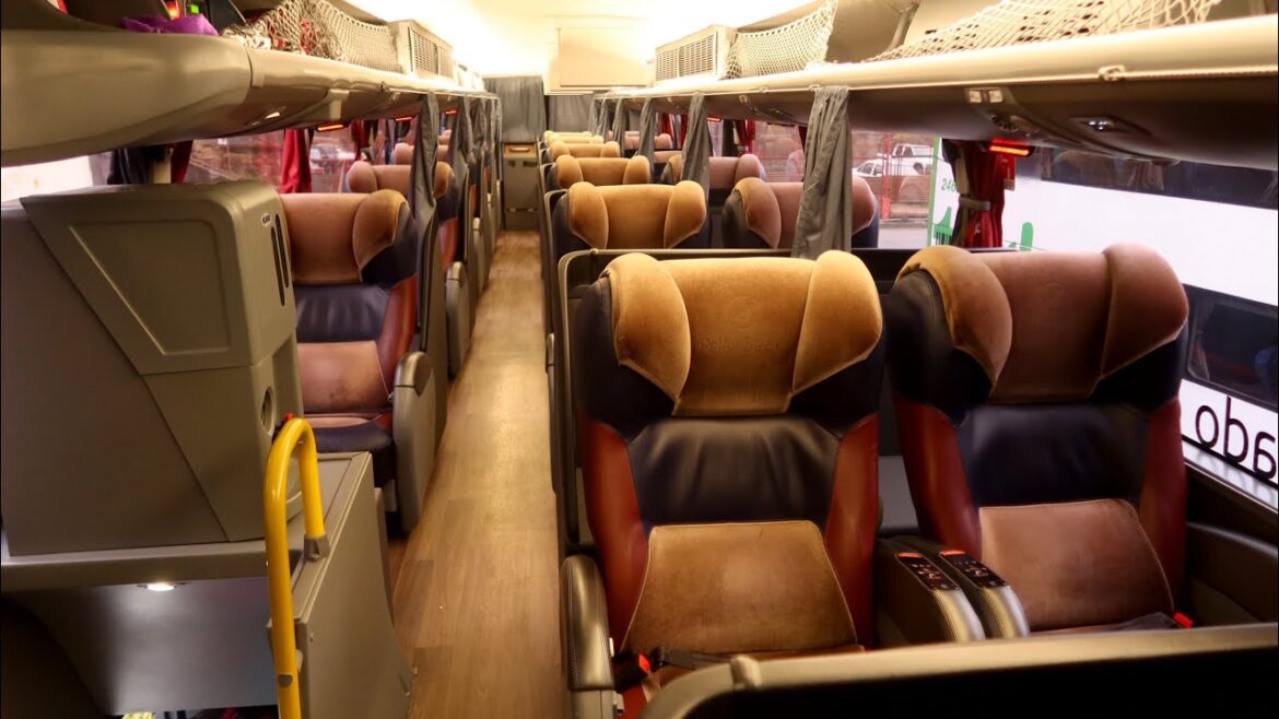 BETTER THAN AIRPLANE?! SEAT WITH MASSAGE!!?? Super bus trip Santiago - Talcahuano in Eme Bus