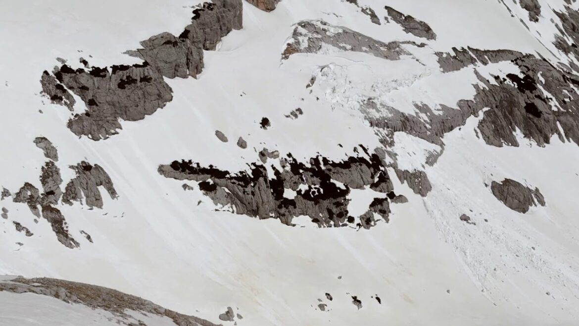 Kredarica (2541m) Spring Ski Tour from Vrata valley