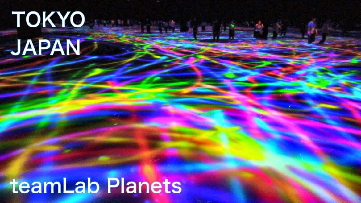 【JAPAN TRAVEL：TOKYO】teamLab presets 「team Lab planets」 in Toyosu　　Feel amazing desital art
