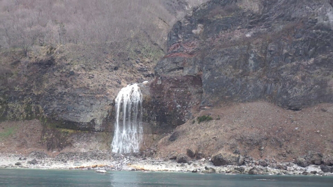 知床観光船　おーろら号　後半