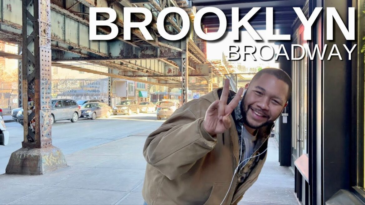 NEW YORK CITY Walking Tour [4K] BROOKLYN - BROADWAY ... And my new friend (maybe not)