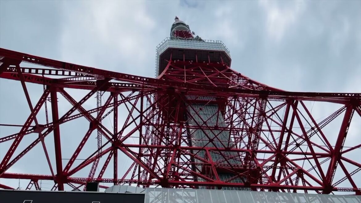 Touring Tokyo| A Travel Book