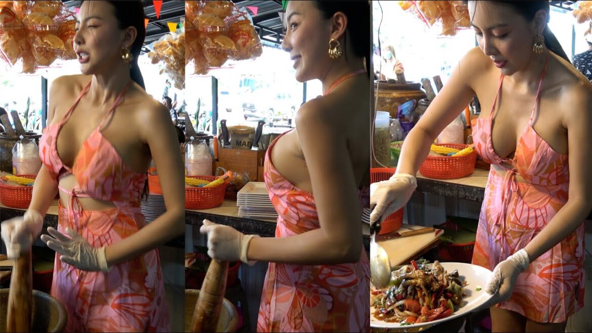 tasty travel | Amazing grilled chicken Thai lady in Pattaya | Amazing street food Thailand