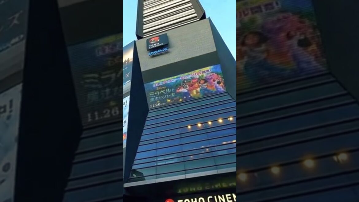 Walking tour of Tokyo's streets View #tokyo #travel #street #shorts #youtubeshorts Walking tour of Tokyo's streets View #tokyo #travel #street #shorts #youtubeshorts