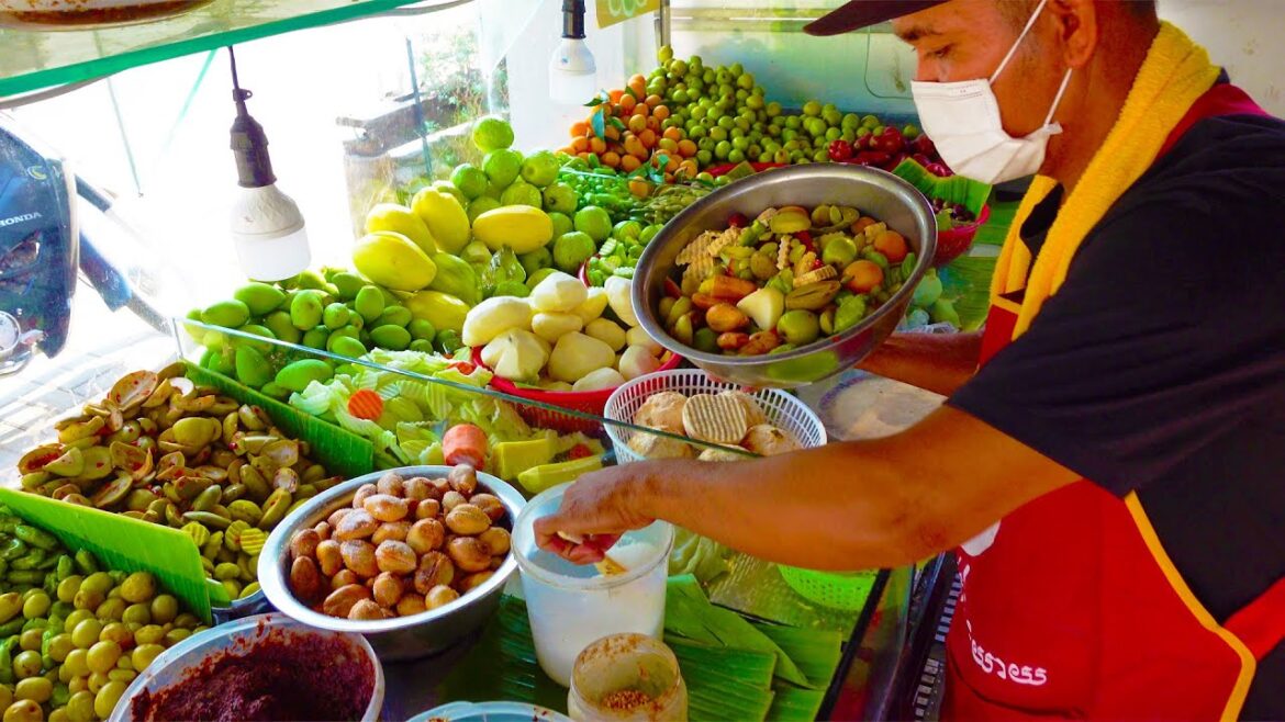 Talkative Vendor Mixing Khmer Spicy Fruit Salad ( MAJU KRALOK ) | Cambodian Street Food Talkative Vendor Mixing Khmer Spicy Fruit Salad ( MAJU KRALOK ) | Cambodian Street Food
