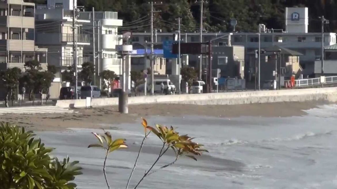 Kurihama Beach, Balcony View, Typhoon Video, Kanagawa, Japan, October 2013
