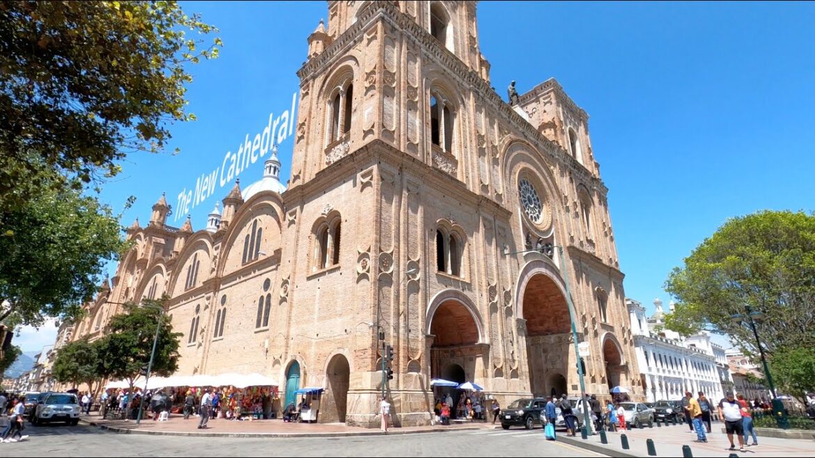 023 Street Walk || the New Cathedral to San Sebastián Plaza || Cuenca Ecuador || Jan 4th 2023
