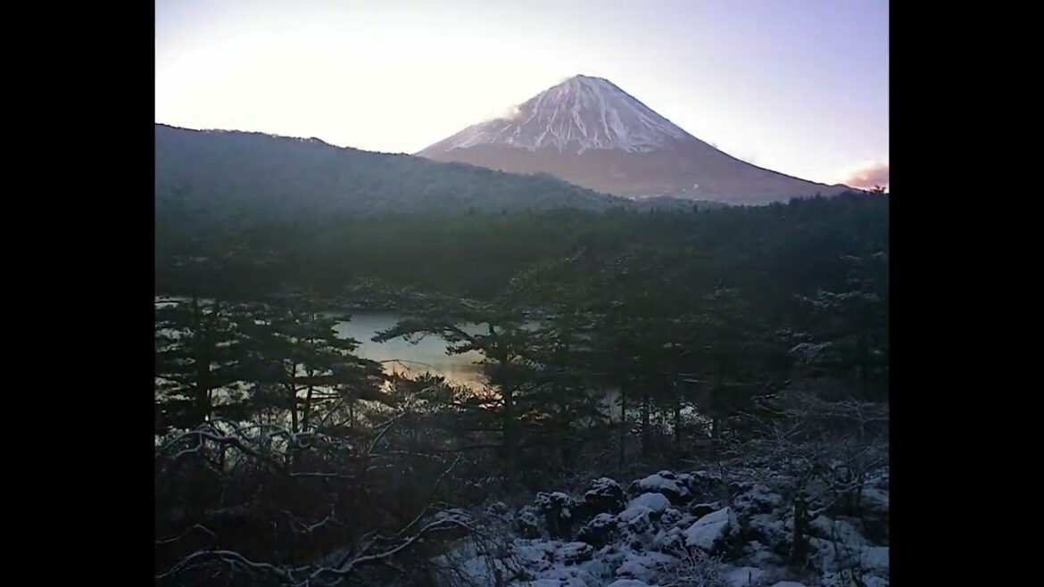 Mt  Fuji Time Lapse Video from Lake Saiko Fujiyama Live Camera 19 in 2022 12
