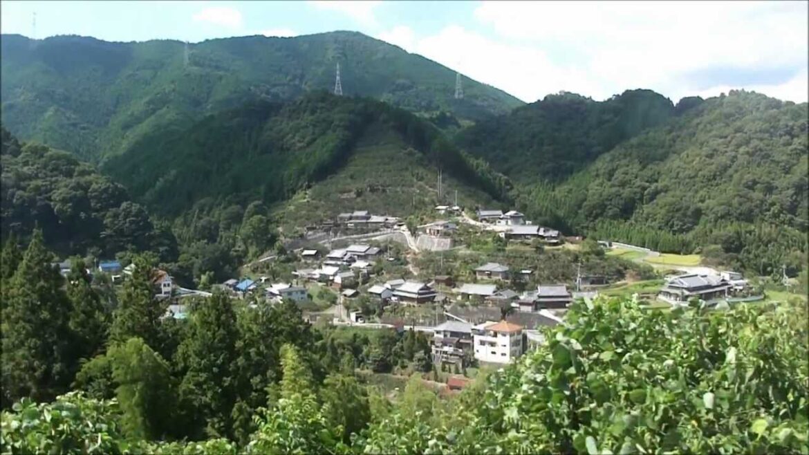 Koyasan – Shirakawa-go – Kyoto Koyasan - Shirakawa-go - Kyoto