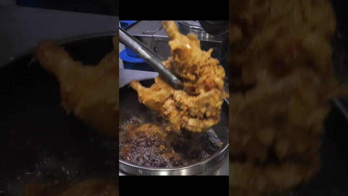 신박한 압력솥에 튀긴 통닭? / #shorts / korean street food