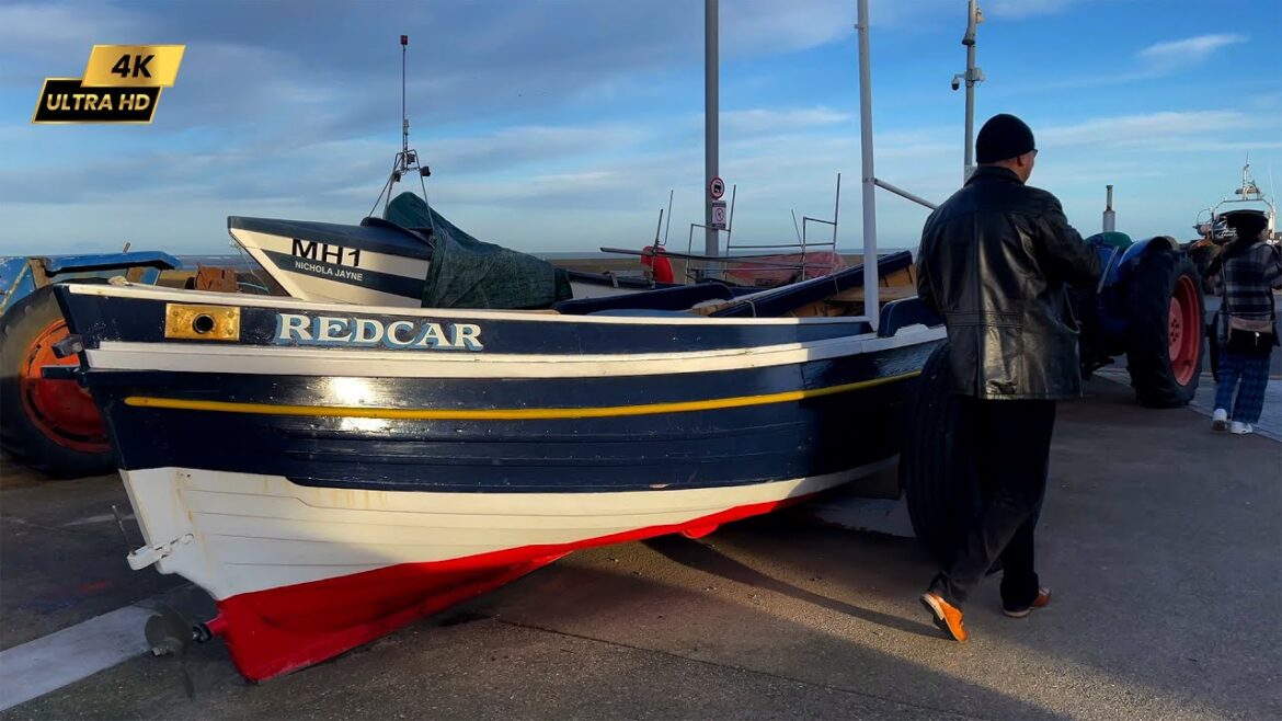 Full walking tour of Redcar Beach and Town Centre in [4K]