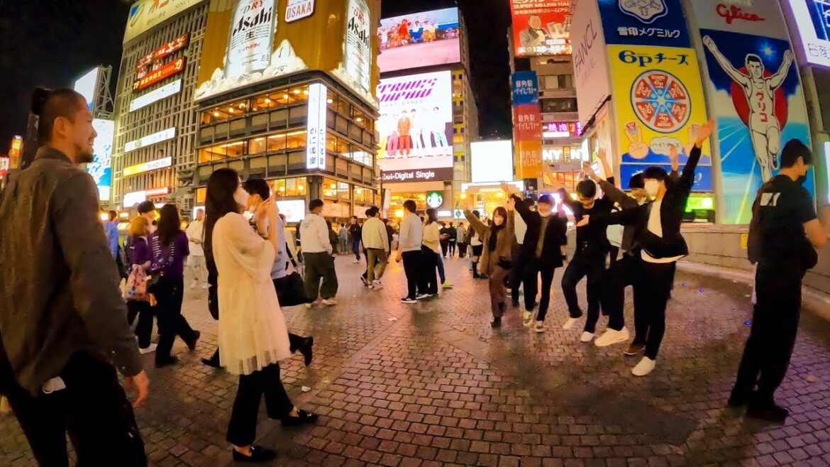 Walking the neon-lit streets at night – Dotonbori, OSAKA, JAPAN | GoPro HERO 11 Walking the neon-lit streets at night - Dotonbori, OSAKA, JAPAN | GoPro HERO 11