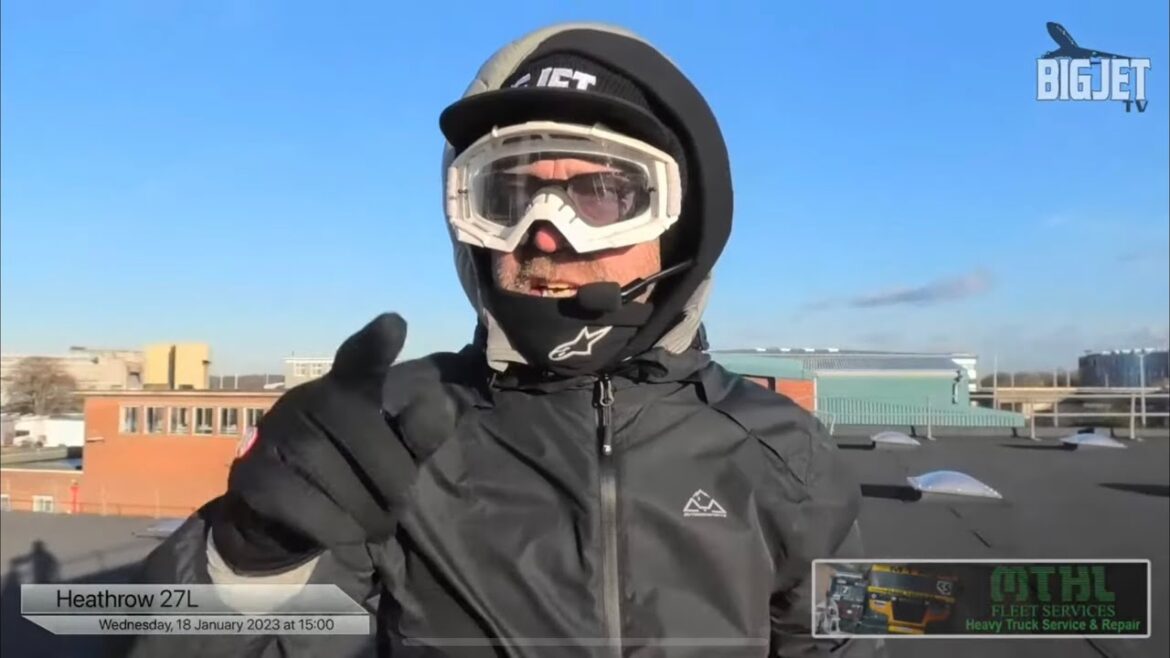 Ice Wars: De-icing & departures at London Heathrow - Capt Dave Taxi/De-Ice/Dep at 03:32:00