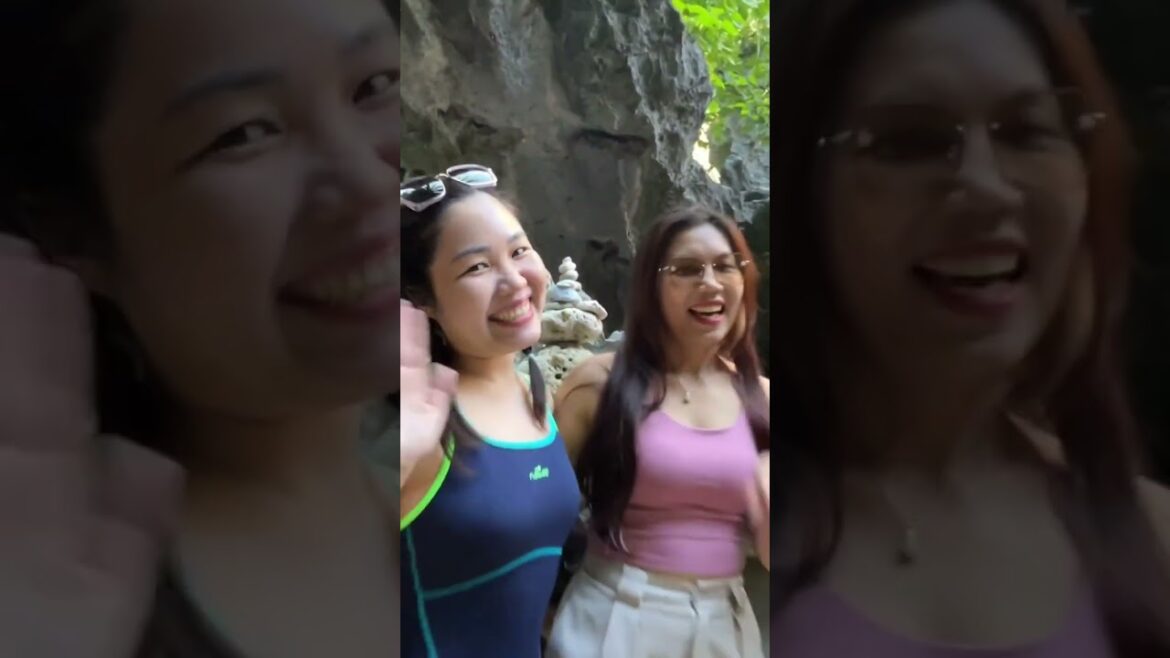 Somewhere at 📍#halongbay ⛰️🌊 #cruise #bhfyp #vietnam 🇻🇳