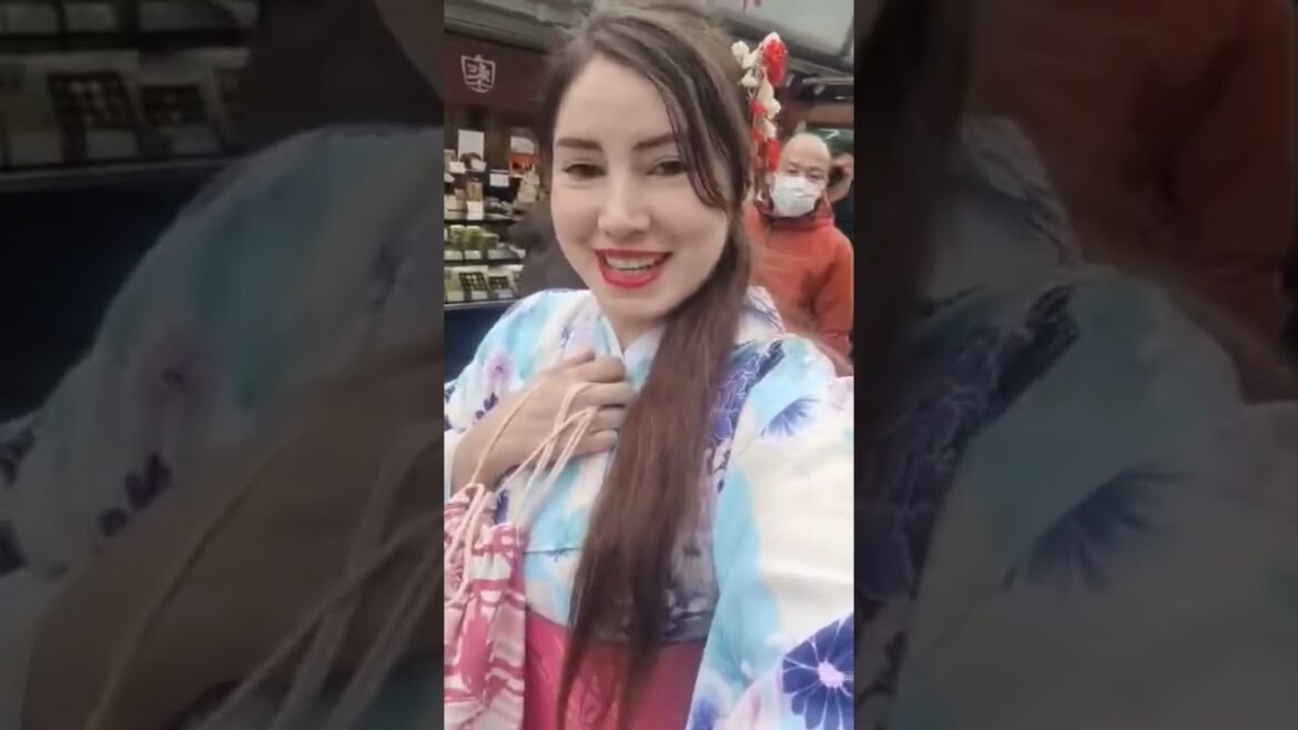 Getting lost in Asakusa. Full vlog coming soon. #asakusa  #japantravel #japan #kimono #strongwomen