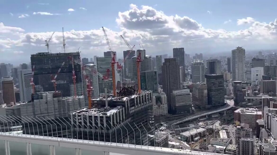 Umeda Sky Building (Hanging Garden Observation Deck) 3 | osaka-guide