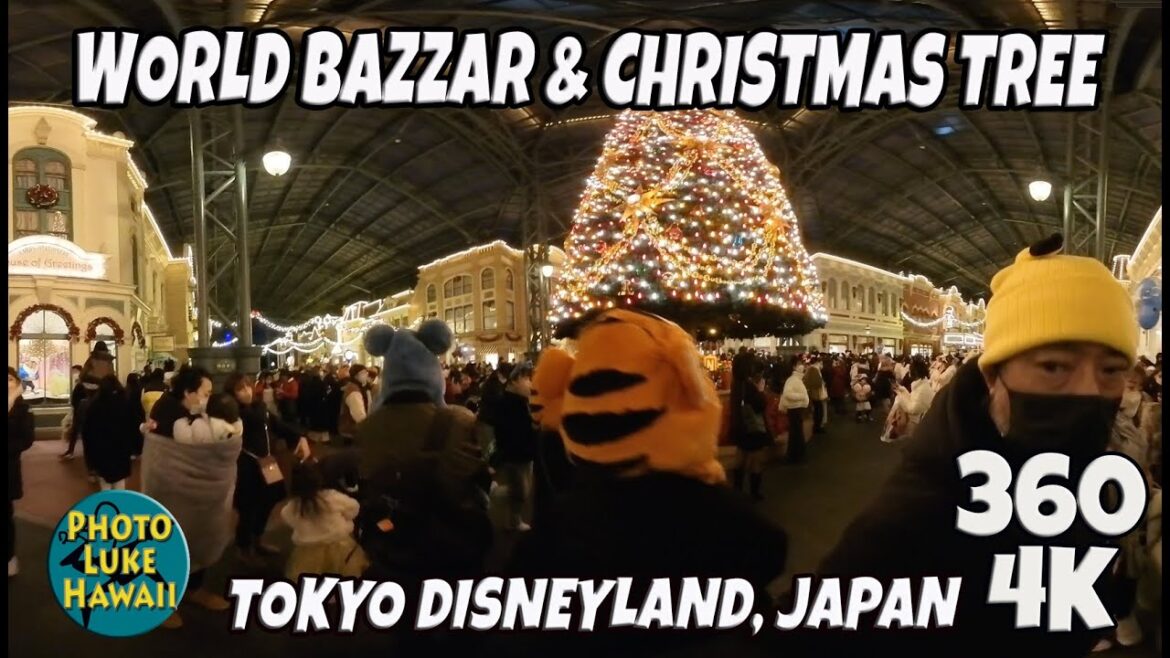 Tokyo Disneyland Main Street Christmas Tree 360 Walk December 19, 2022 Maihama Urayasu Japan Tokyo Disneyland Main Street Christmas Tree 360 Walk December 19, 2022 Maihama Urayasu Japan