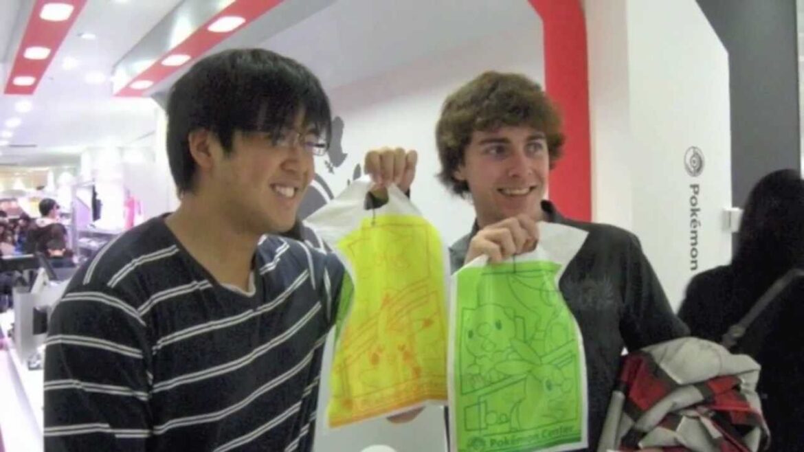 Donggg! + Nintendo HQ + Pokémon Center (Student Exchange in Japan) Donggg! + Nintendo HQ + Pokémon Center (Student Exchange in Japan)