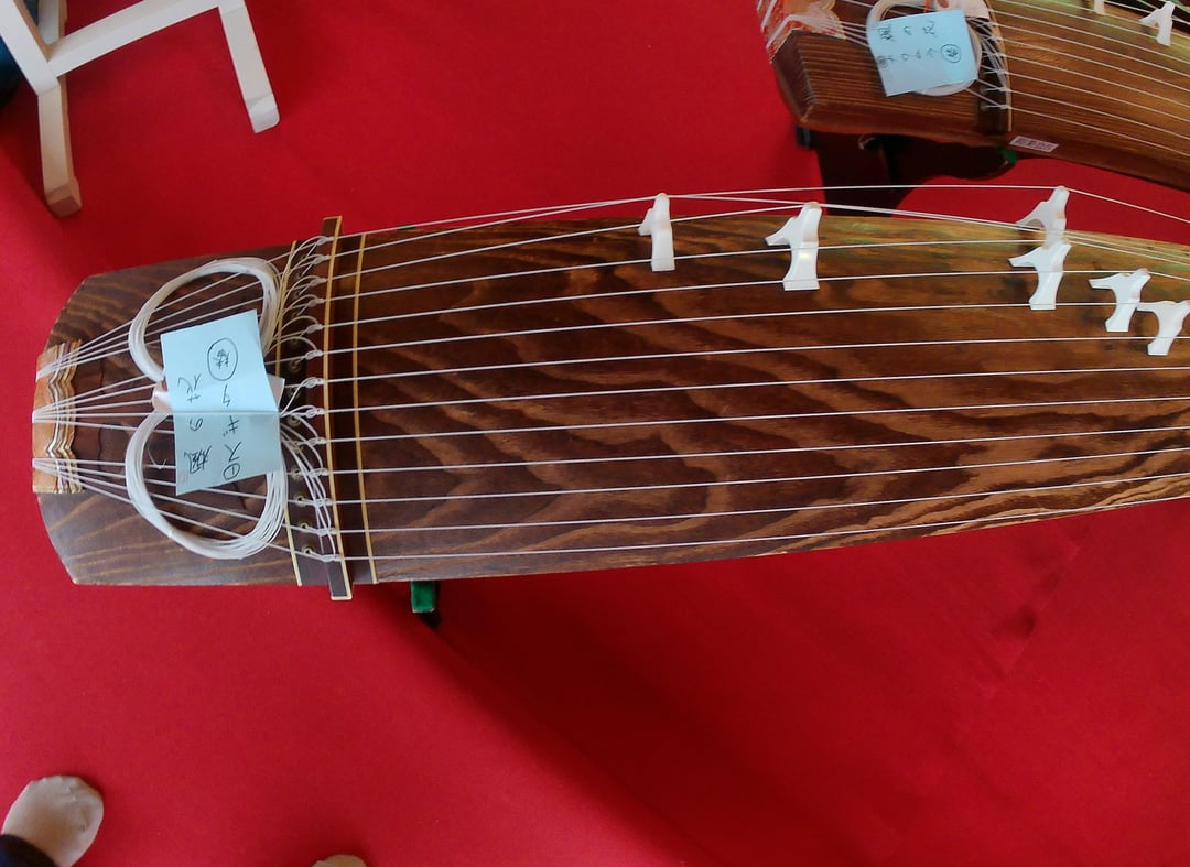 Koto! Traditional Japanese String Instrument - Alo Japan