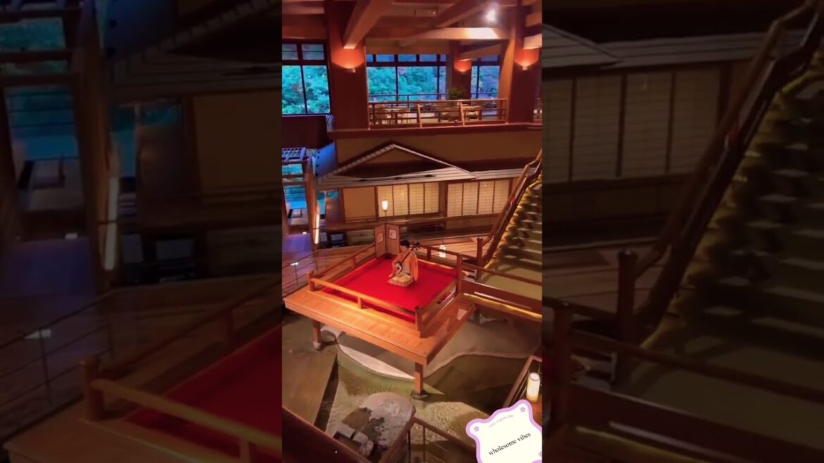 Japanese traditional hotel 🏨🇯🇵 #shorts #youtubeshorts #viral Japanese traditional hotel 🏨🇯🇵 #shorts #youtubeshorts #viral