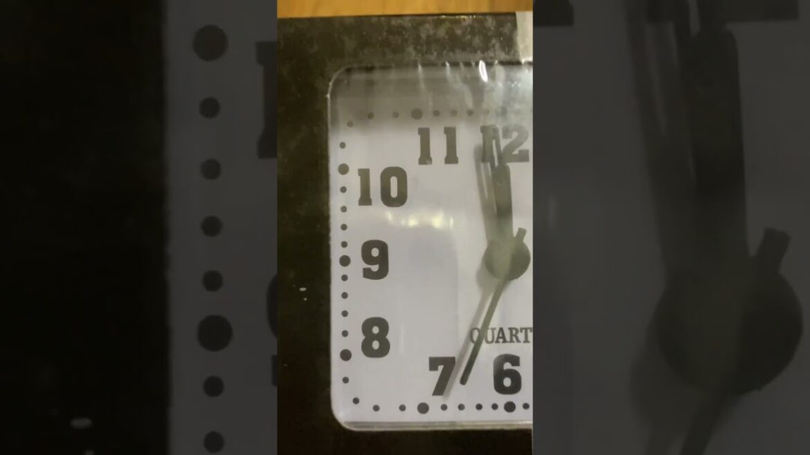 #目覚まし #時計 #アラーム #ダイソー Japan #wakeup #clock #alarm #display #display