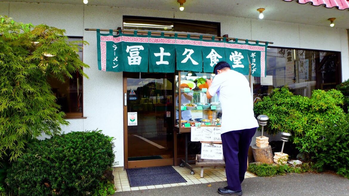 Old School Omelet Rice, SPEEDY and CHEAP | Fujikyu Shokudo in Takasaki City, Gunma Old School Omelet Rice, SPEEDY and CHEAP | Fujikyu Shokudo in Takasaki City, Gunma