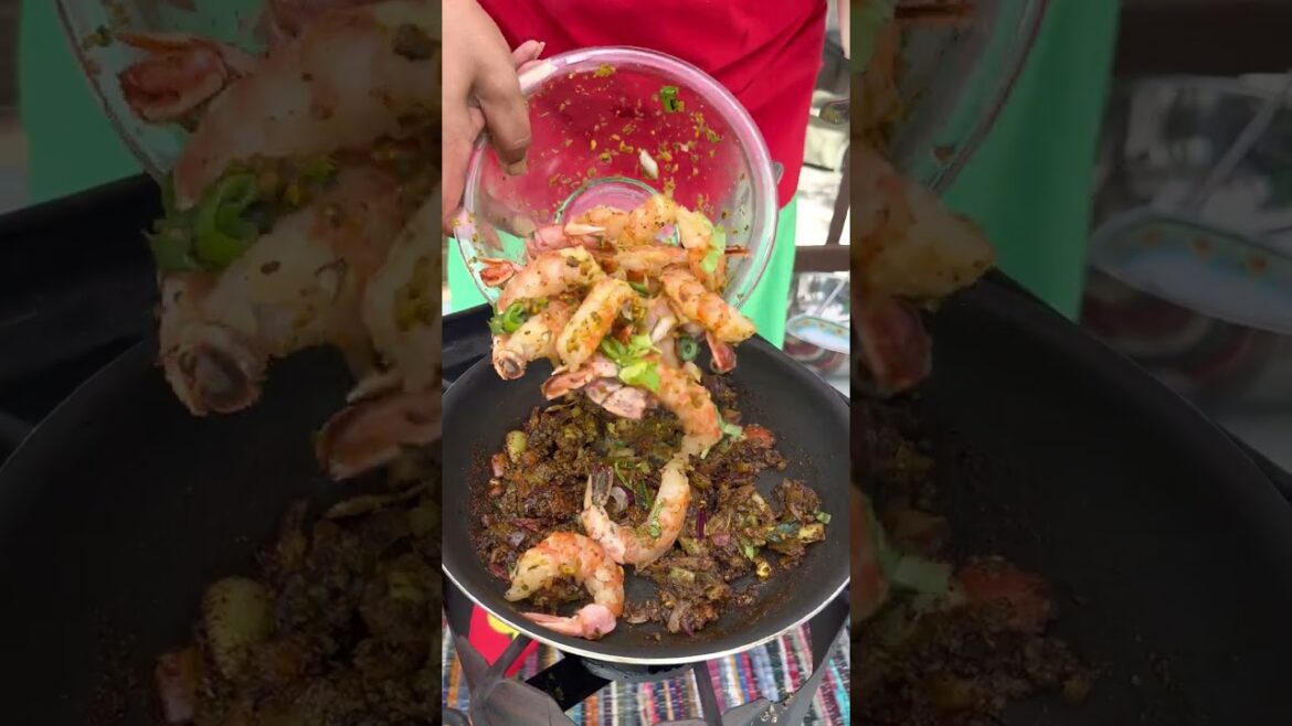 🇬🇾 Juicy Guyanese Shrimp #shorts