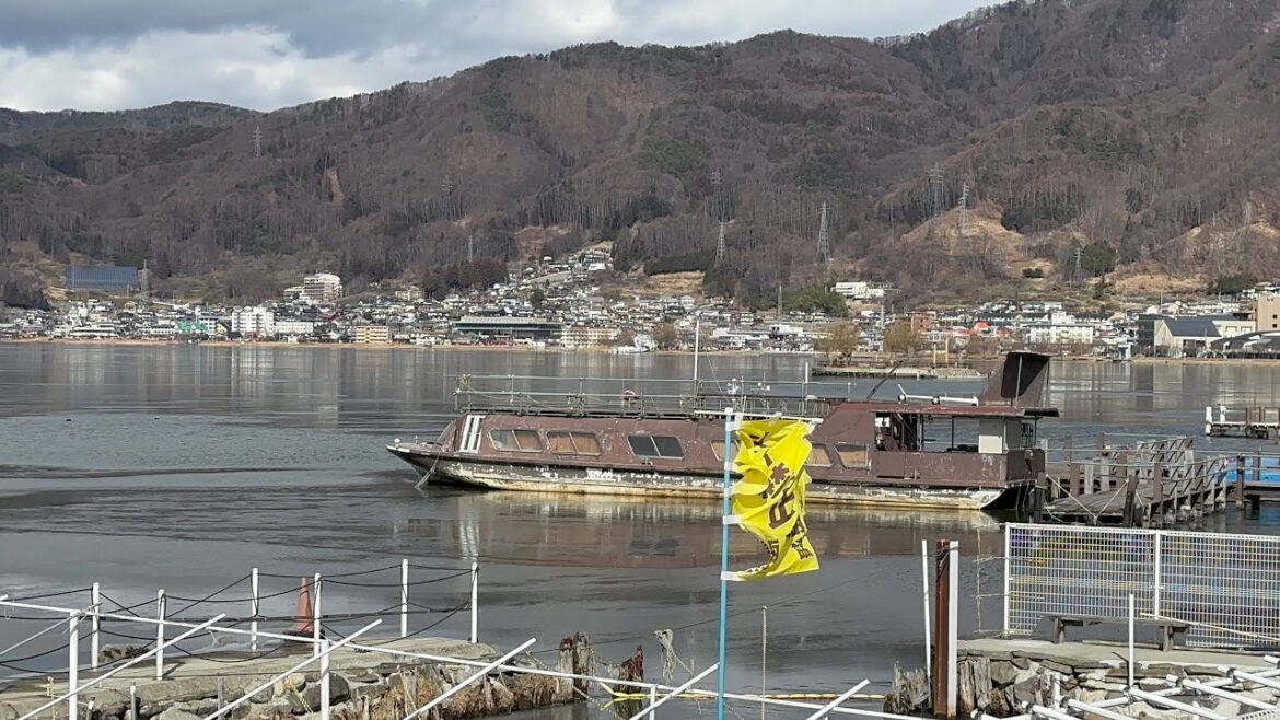 Arrived at Kamisuwa Station walked to Shimosuwa