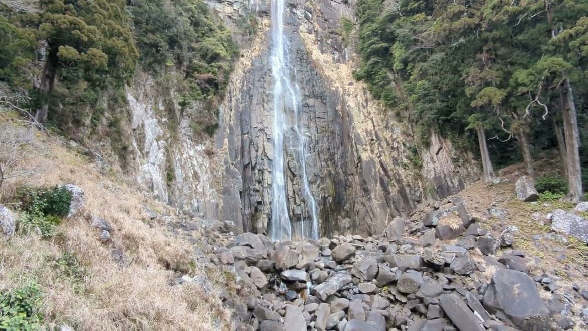 Nachikatsuura, Mie, Japan (那智勝浦町) Nachi Falls (那智滝, Nachi no Taki)