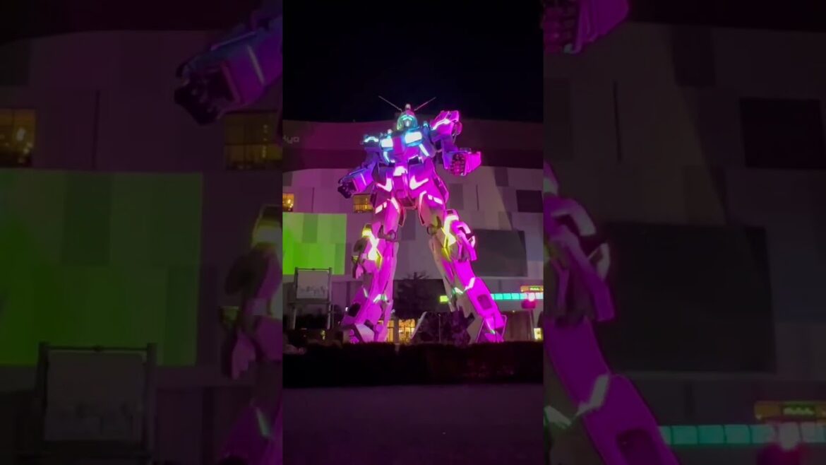 Life size Unicorn Gundam in Tokyo 🇯🇵🤖#shorts #japan #anime #travel