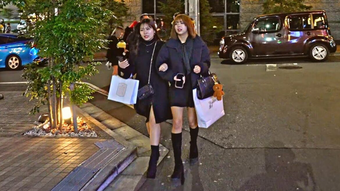 A Saturday Night From Tokyo's Girls Town To Kabukicho