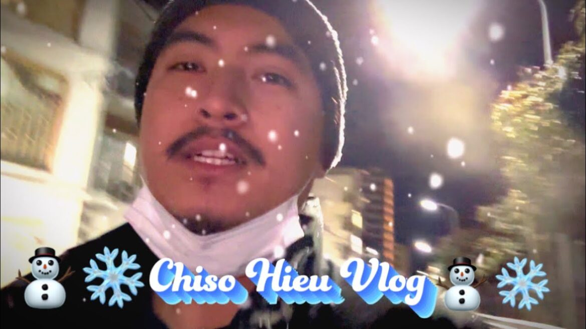 Pahilo choti Japan ma aayera Chiso Hiu kheldai 🇯🇵❄️☃️ #japan @sachinmagarvlogs #雪 #ice #snowfall