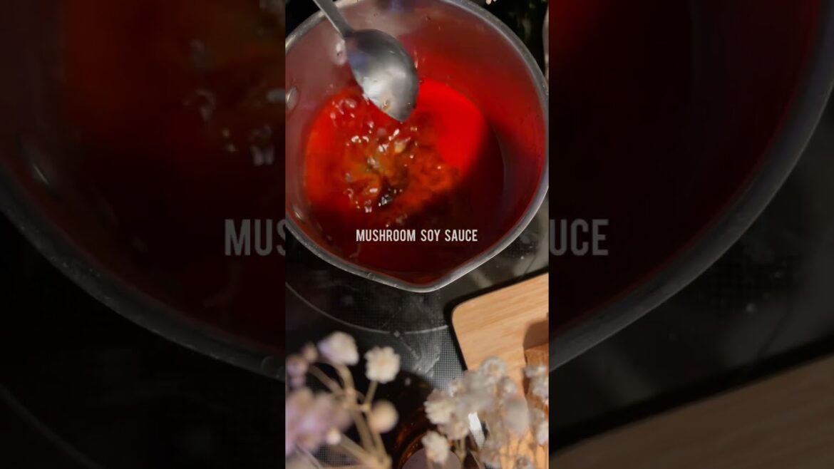 Thai pink noodles soup | Yen Ta Fo (Vegan)