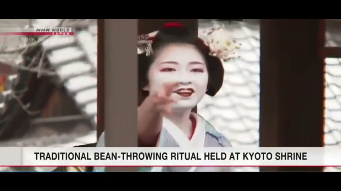 Maiko entertainers in Kyoto throw beans in Setsubun ritual event