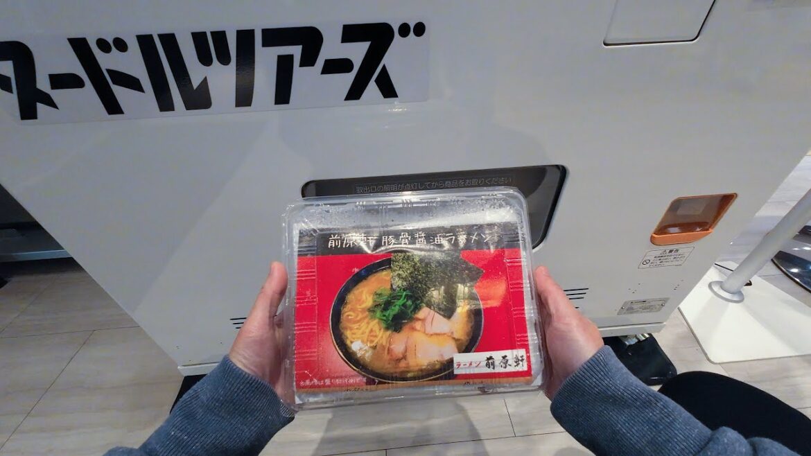 Frozen Ramen Vending Machine Frozen Ramen Vending Machine