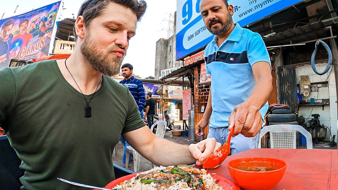 Foreigner Tries Spicy Navi Mumbai Street Food 🇮🇳