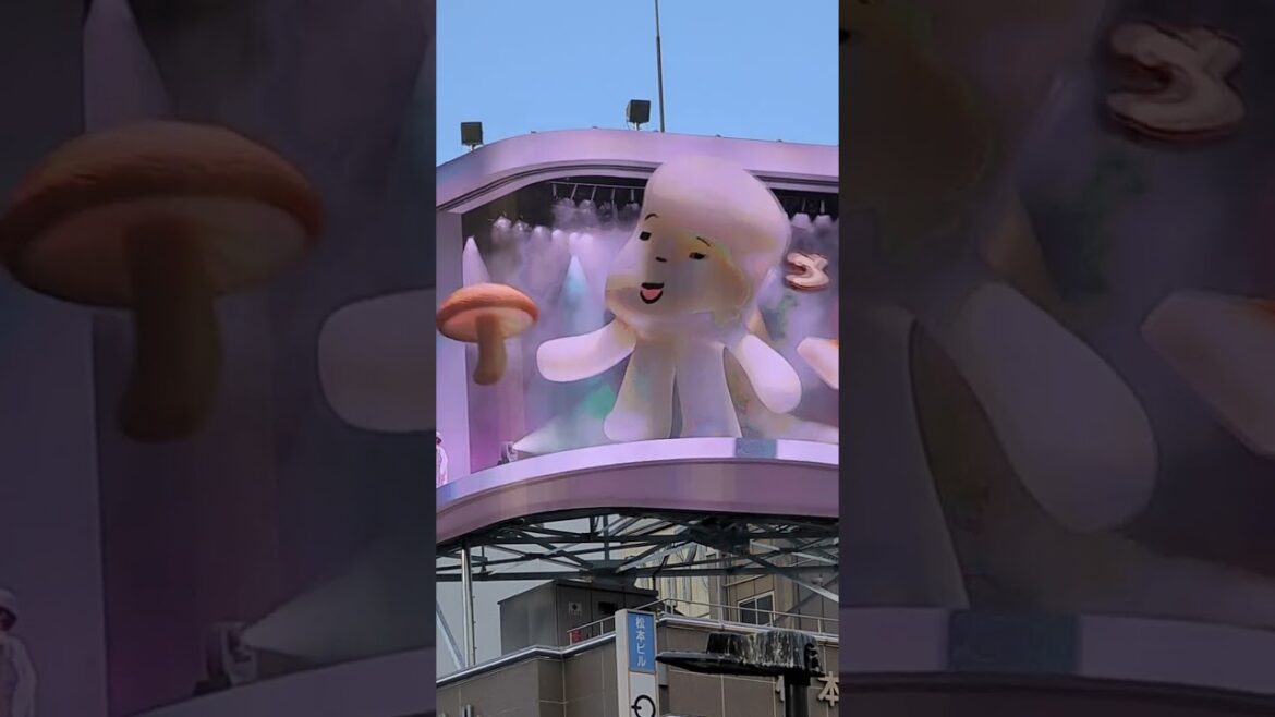 Osaka's answer to the Shinjuku Giant 3D cat billboard ! #travel #japan #food Osaka's answer to the Shinjuku Giant 3D cat billboard ! #travel #japan #food