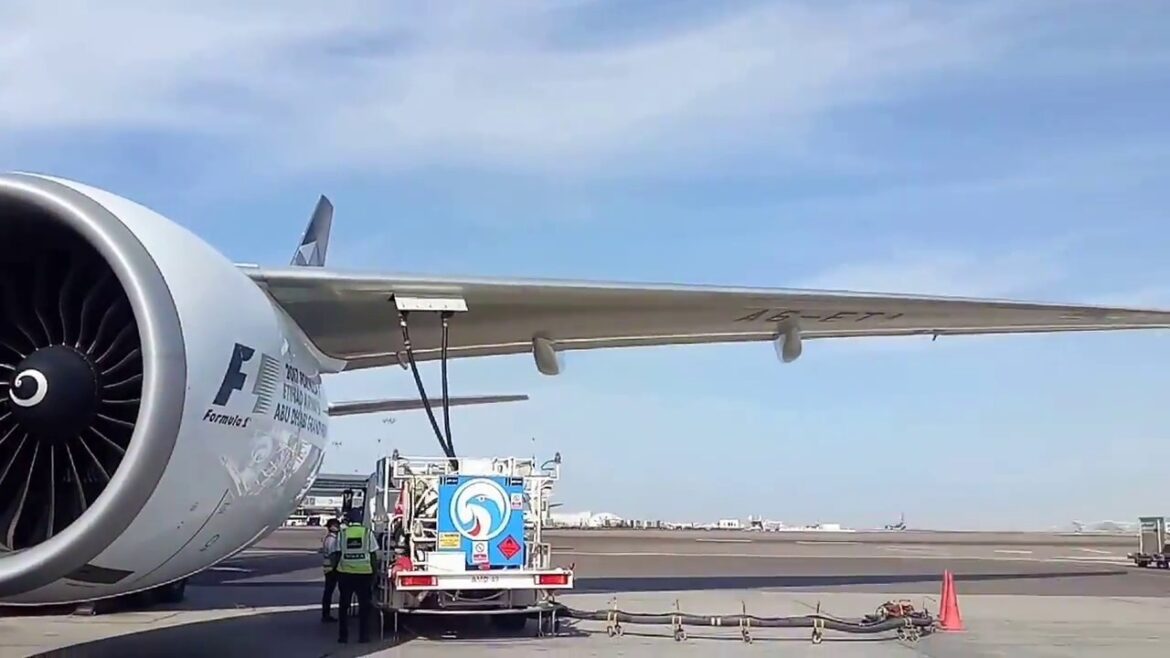 Abu Dhabi to Manila | Etihad Airways | EY428 | AUH-MNL | Economy Class