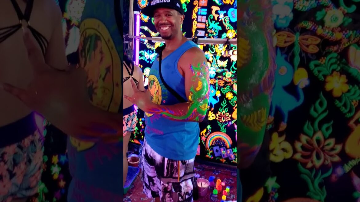 The Full Moon Party is wild! #thailand #fullmoon #kohphangan #fullmoonparty #shorts