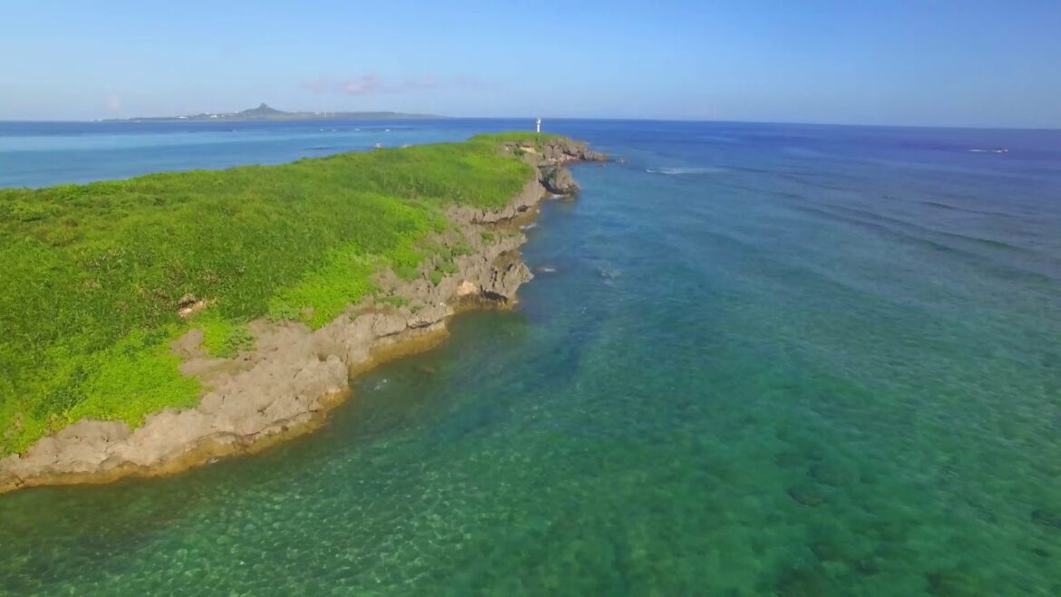 Phantom 3 Pro flight around Bise-zaki, Okinawa