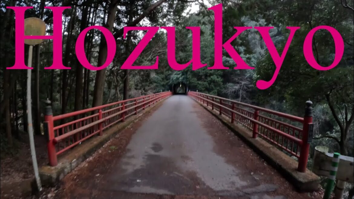 京都市右京区の嵯峨嵐山地域と保津峡地域を散策　Walking Tour in Saga-Arashiyama & Hozukyo District, Kyoto, Japan