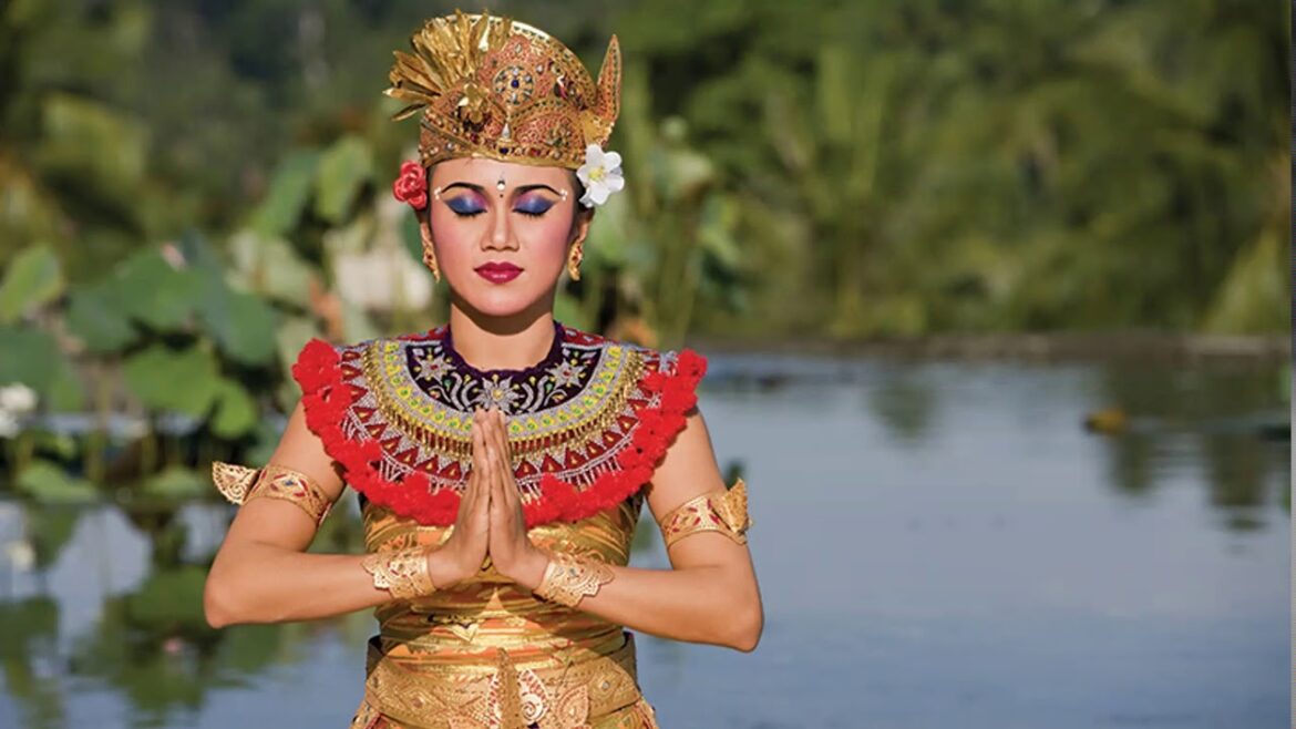 Introducing Seabourn's 2022 World Cruise: Extraordinary Horizons [CruiseWebinar]