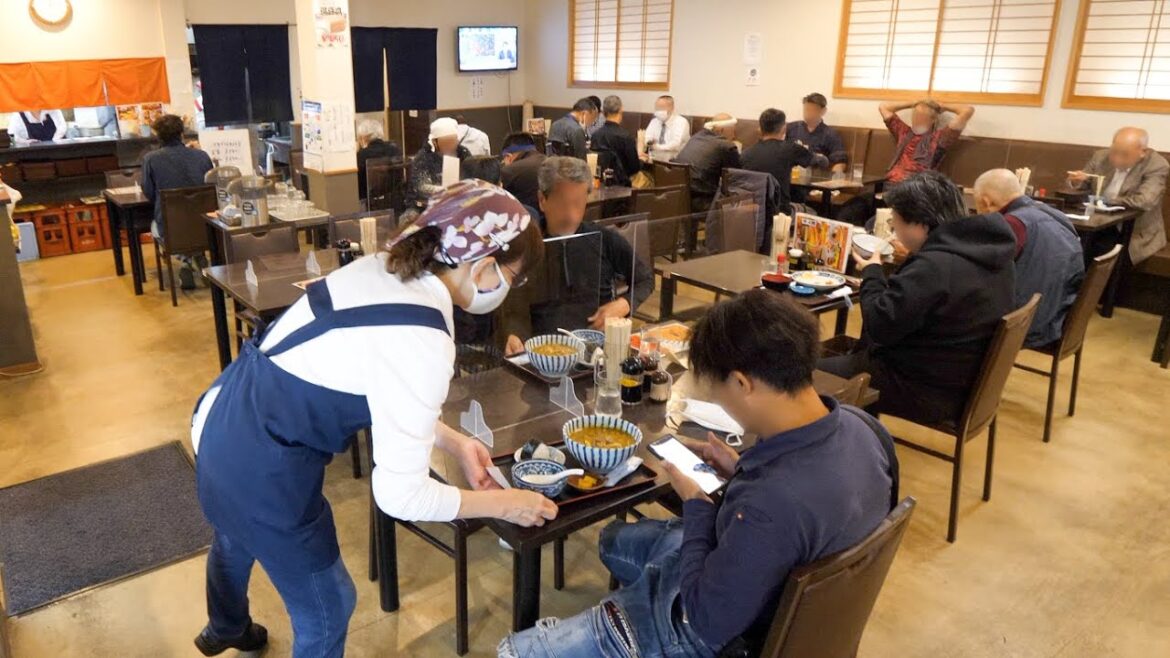 大阪）カツ丼！焼肉！働く男たちを支えるガツ盛りセルフサービス大衆食堂めし | Japanese Good Old Diner