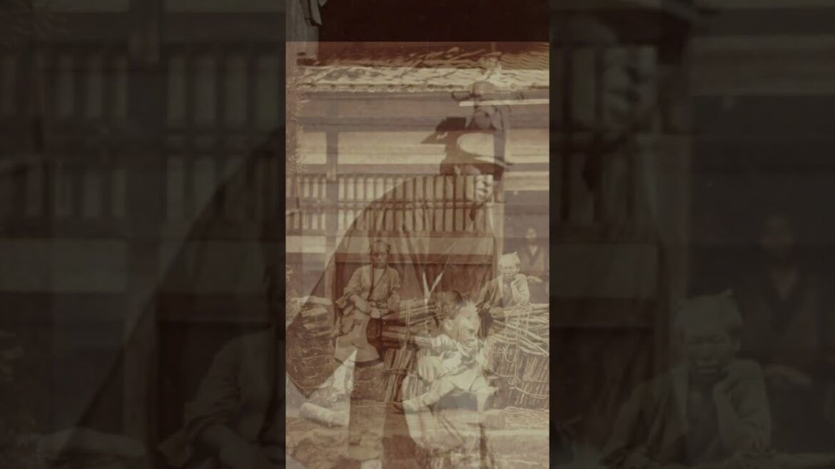 Japanese people in a photo taken 100 years ago The grand staircase of Sensoji Temple, #shorts Japanese people in a photo taken 100 years ago The grand staircase of Sensoji Temple, #shorts