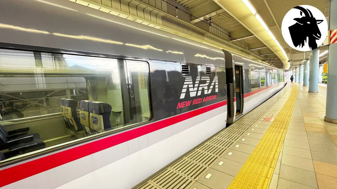 I rode the oldest limited express train in Japan♪It doesn't disappear even though it's super empty🫢 I rode the oldest limited express train in Japan♪It doesn't disappear even though it's super empty🫢